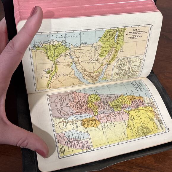 Holy Bible Old & New Testament Nelson Congregational Publishing Society W/ Maps - Picture 13 of 13